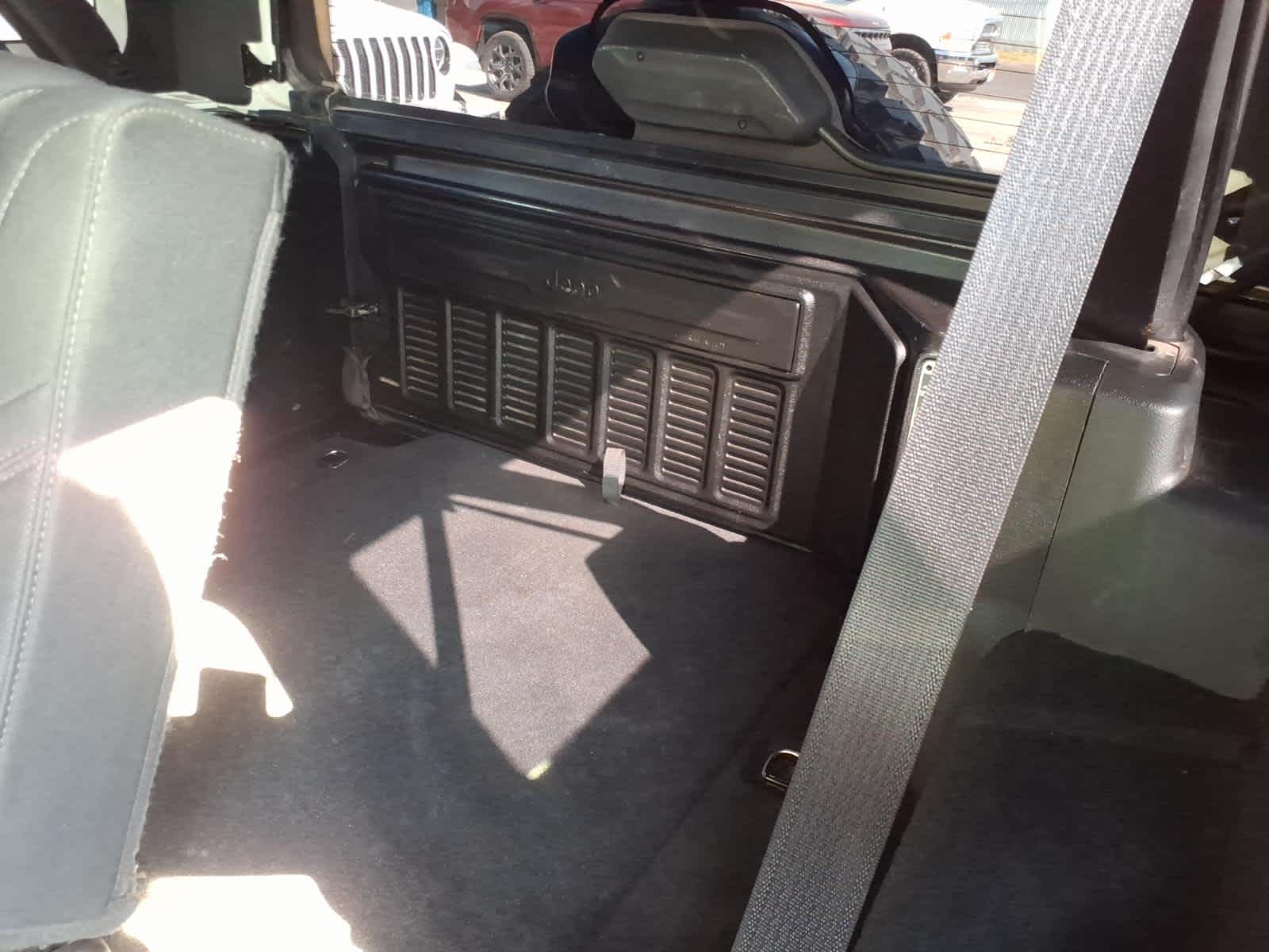 2022 Jeep Wrangler Unlimited Willys 4x4