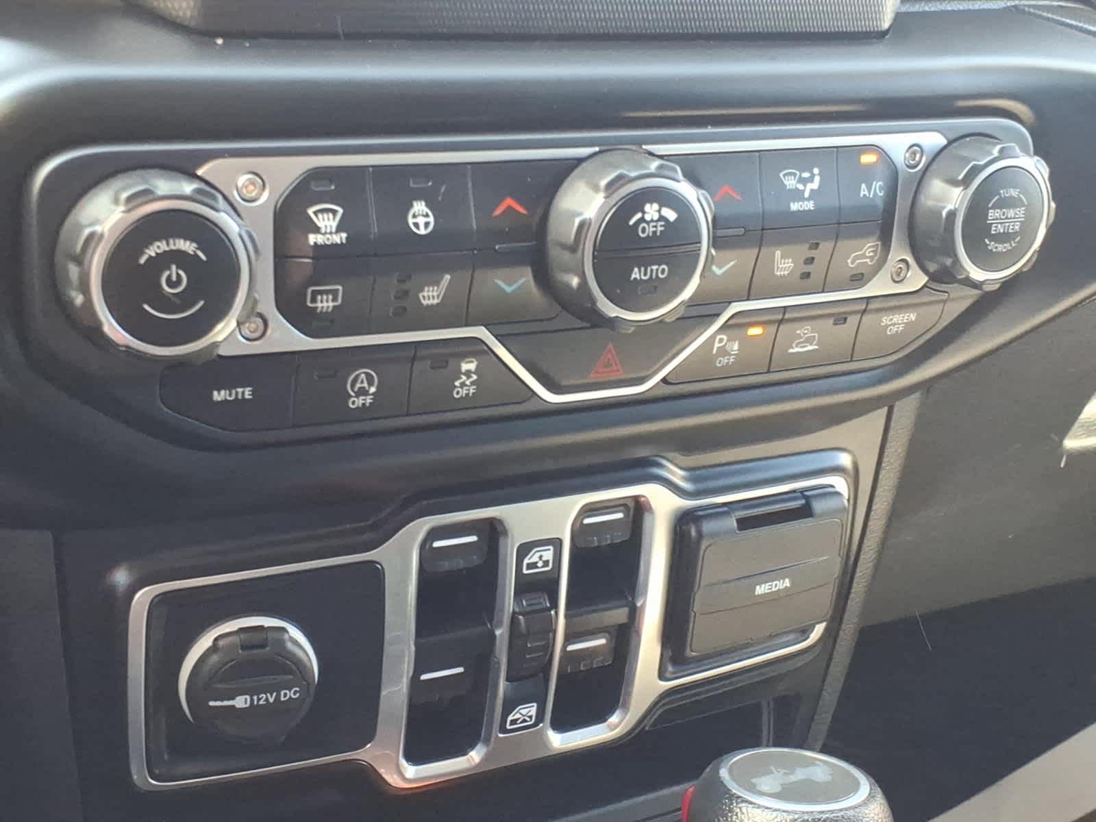 2022 Jeep Wrangler Unlimited Willys 4x4