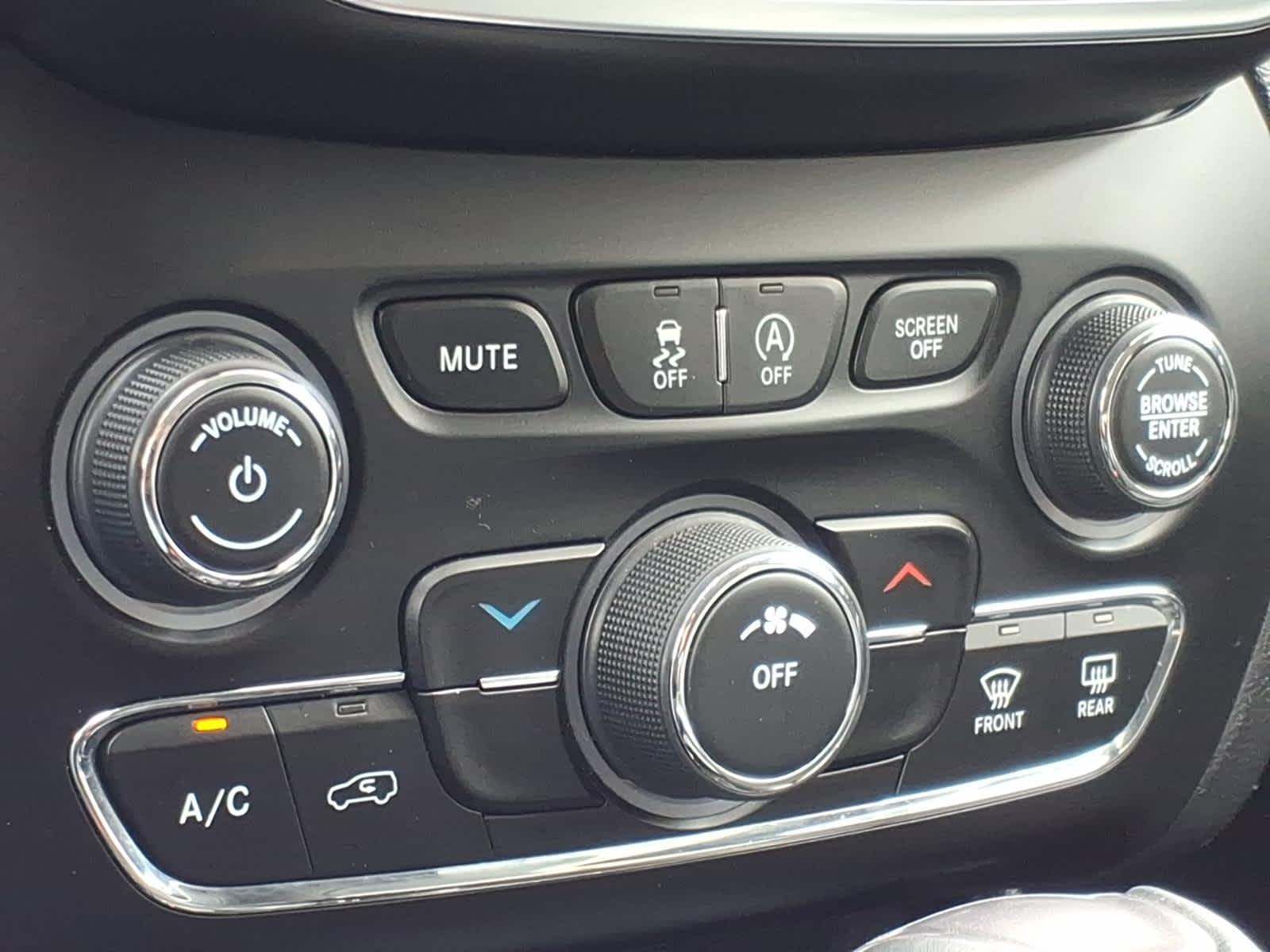 2020 Jeep Cherokee Latitude Plus FWD