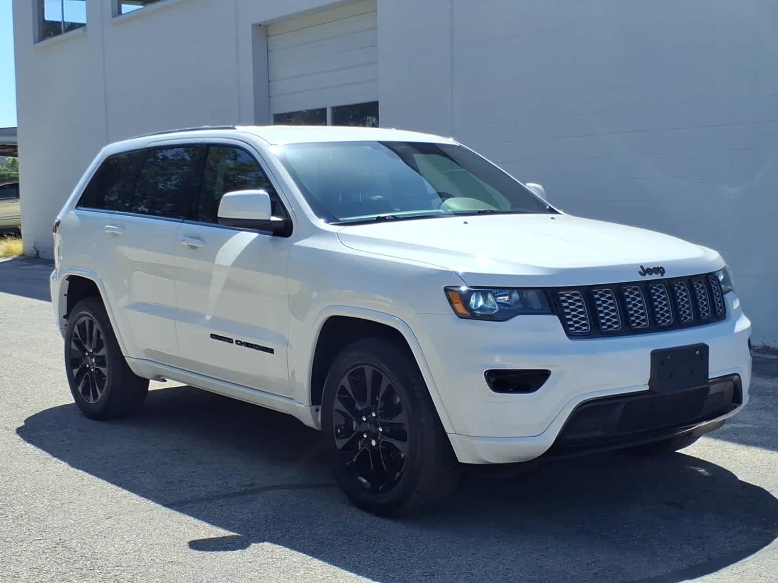 2021 Jeep Grand Cherokee Laredo X 4x4