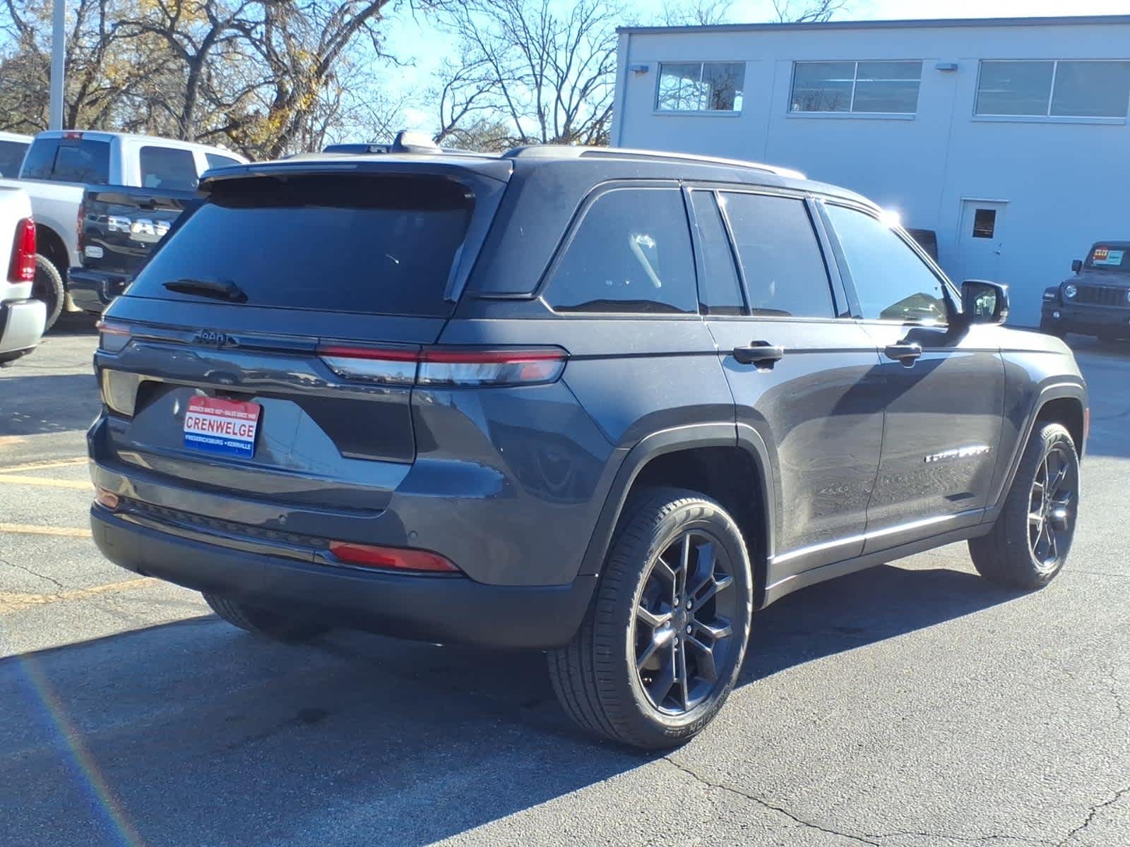 2025 Jeep Grand Cherokee GRAND CHEROKEE LIMITED 4X4