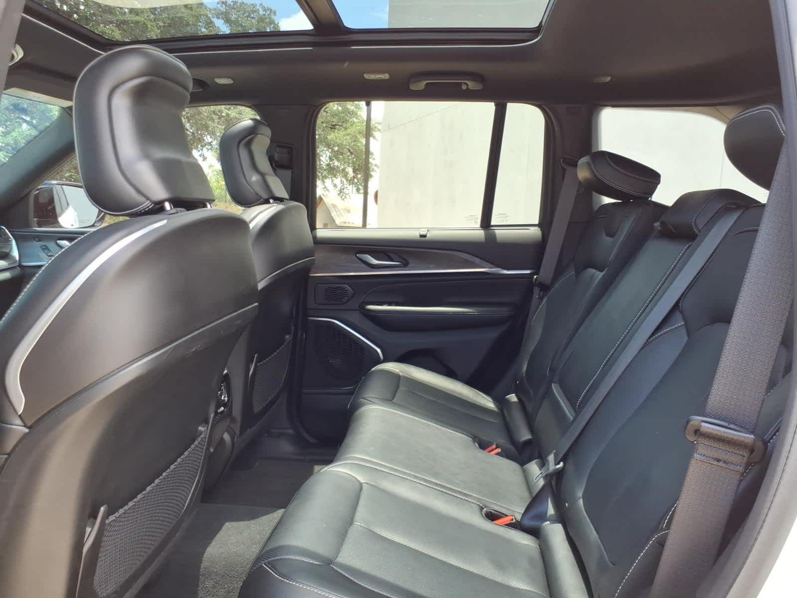 2024 Jeep Grand Cherokee Overland 4x4