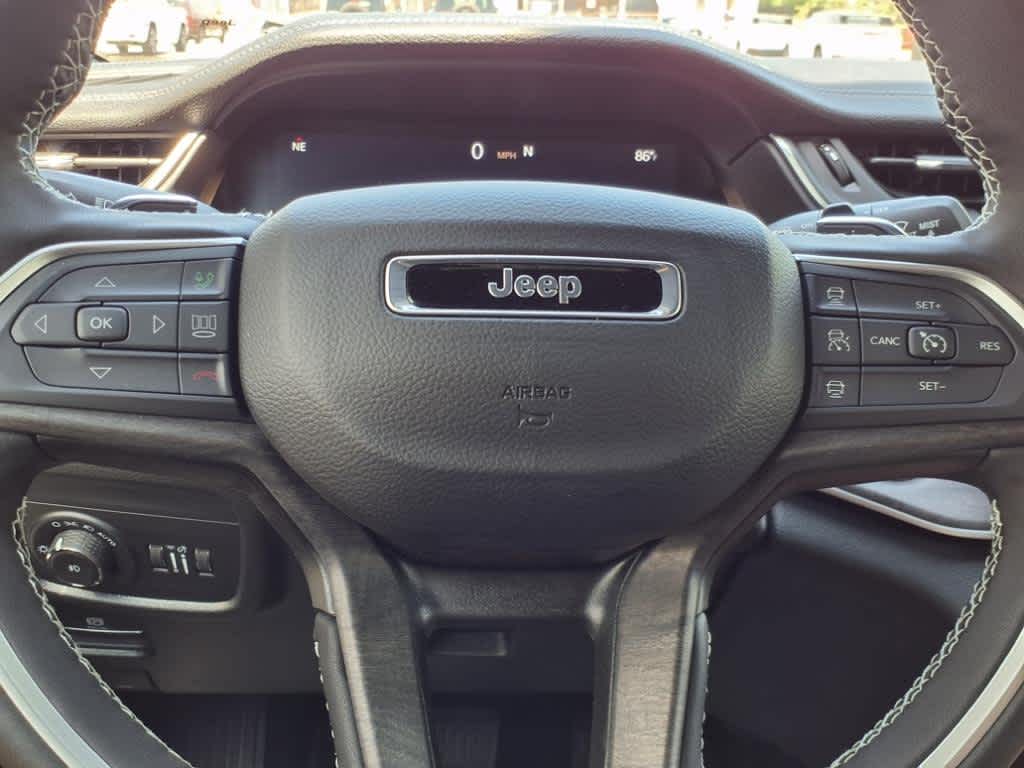 2025 Jeep Grand Cherokee L Limited 4x4