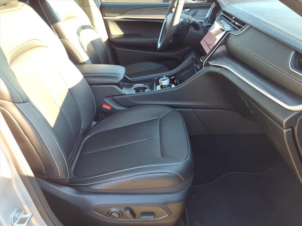 2025 Jeep Grand Cherokee L Limited 4x4