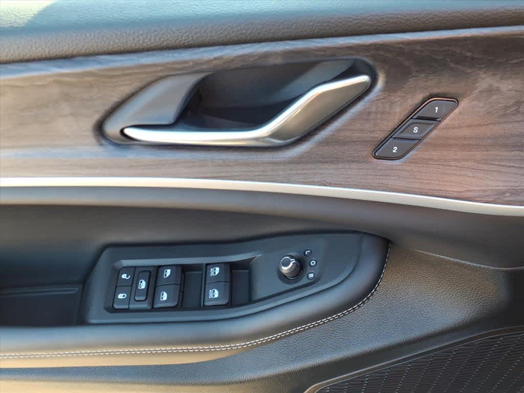 2025 Jeep Grand Cherokee L Limited 4x4