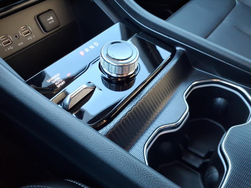 2025 Jeep Grand Cherokee L Limited 4x4