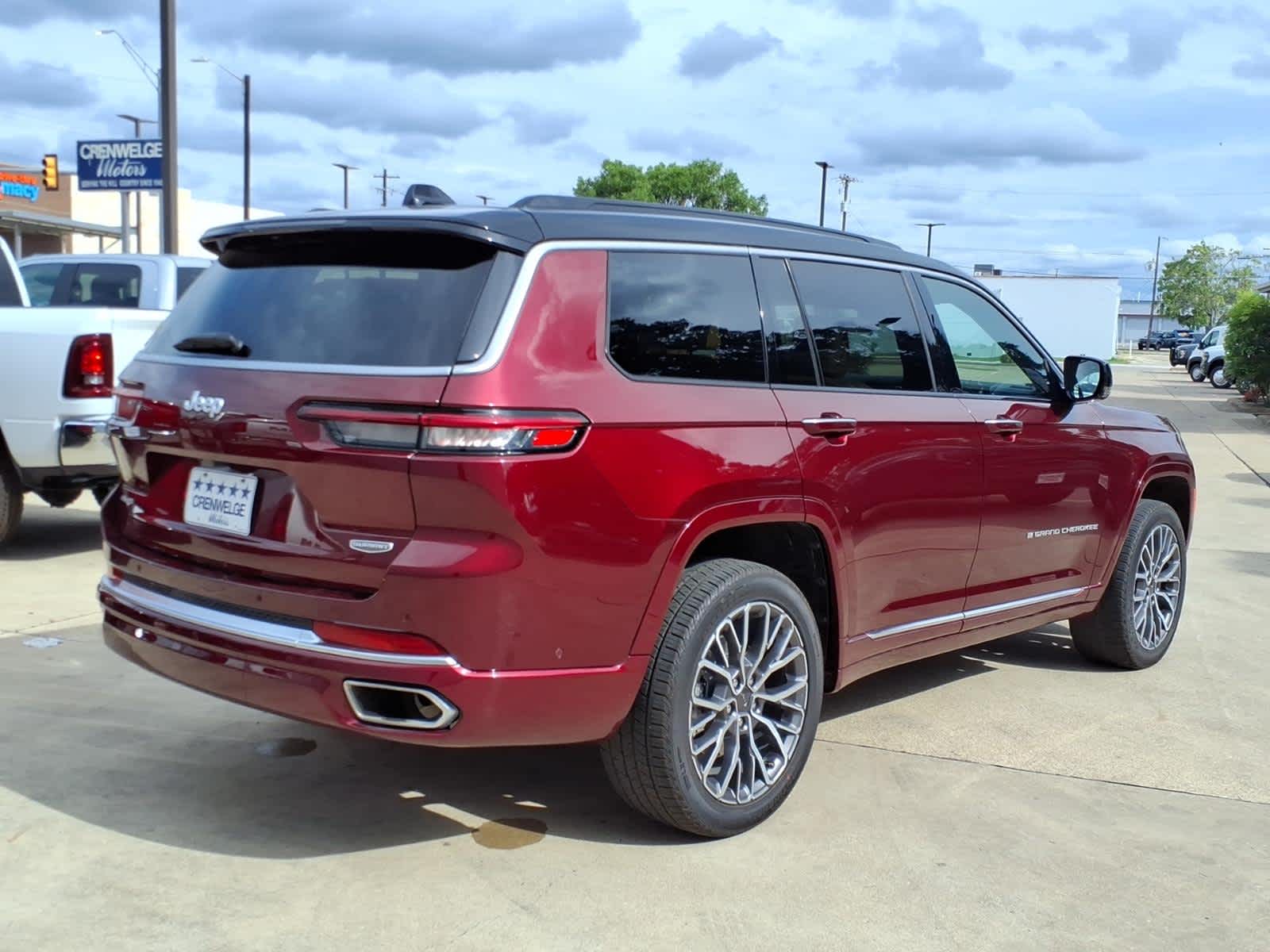2025 Jeep Grand Cherokee L Summit Reserve 4x4