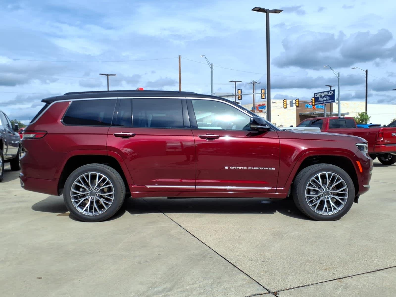 2025 Jeep Grand Cherokee L Summit Reserve 4x4