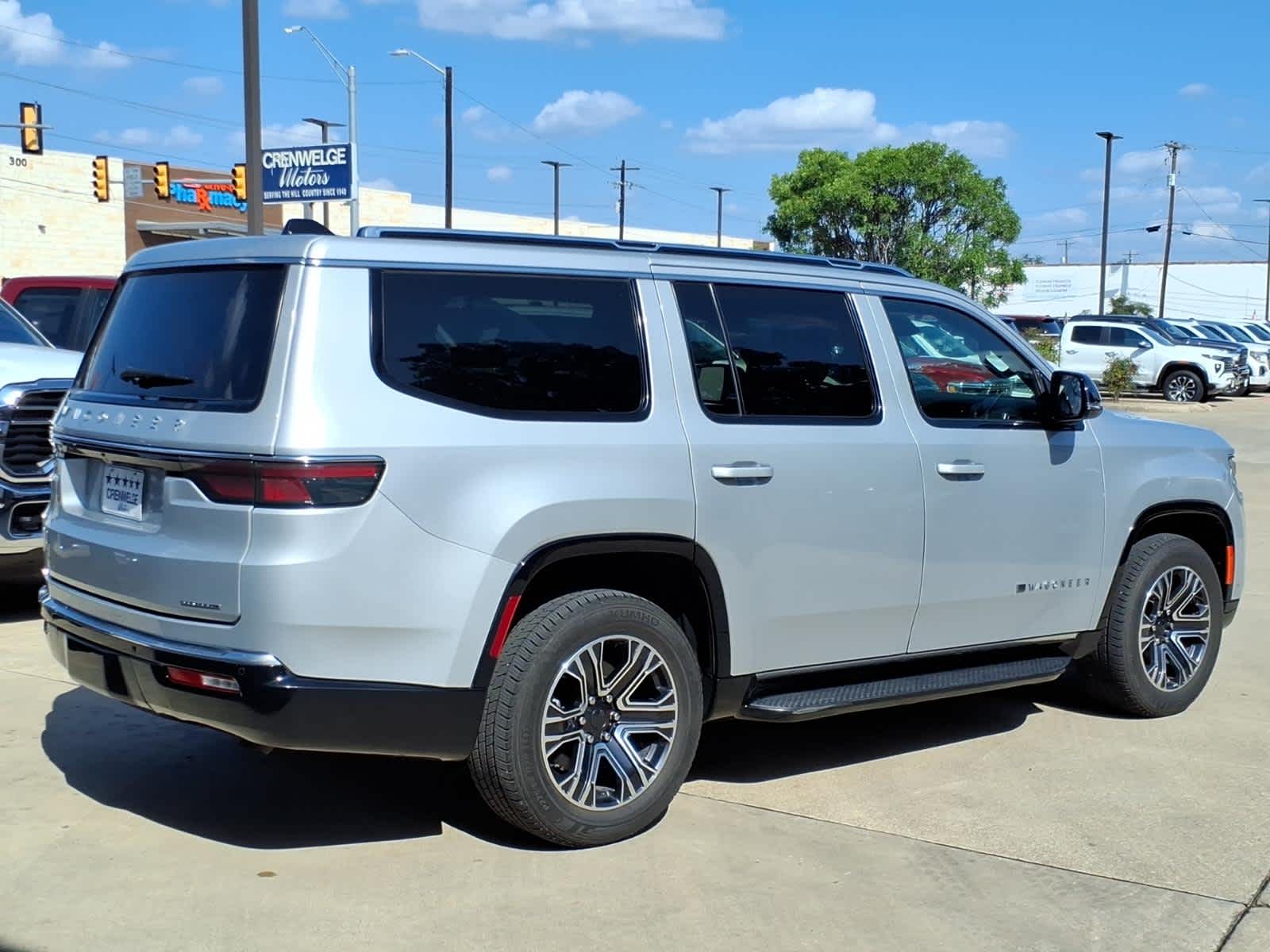 2024 Jeep Wagoneer Series II 4x2