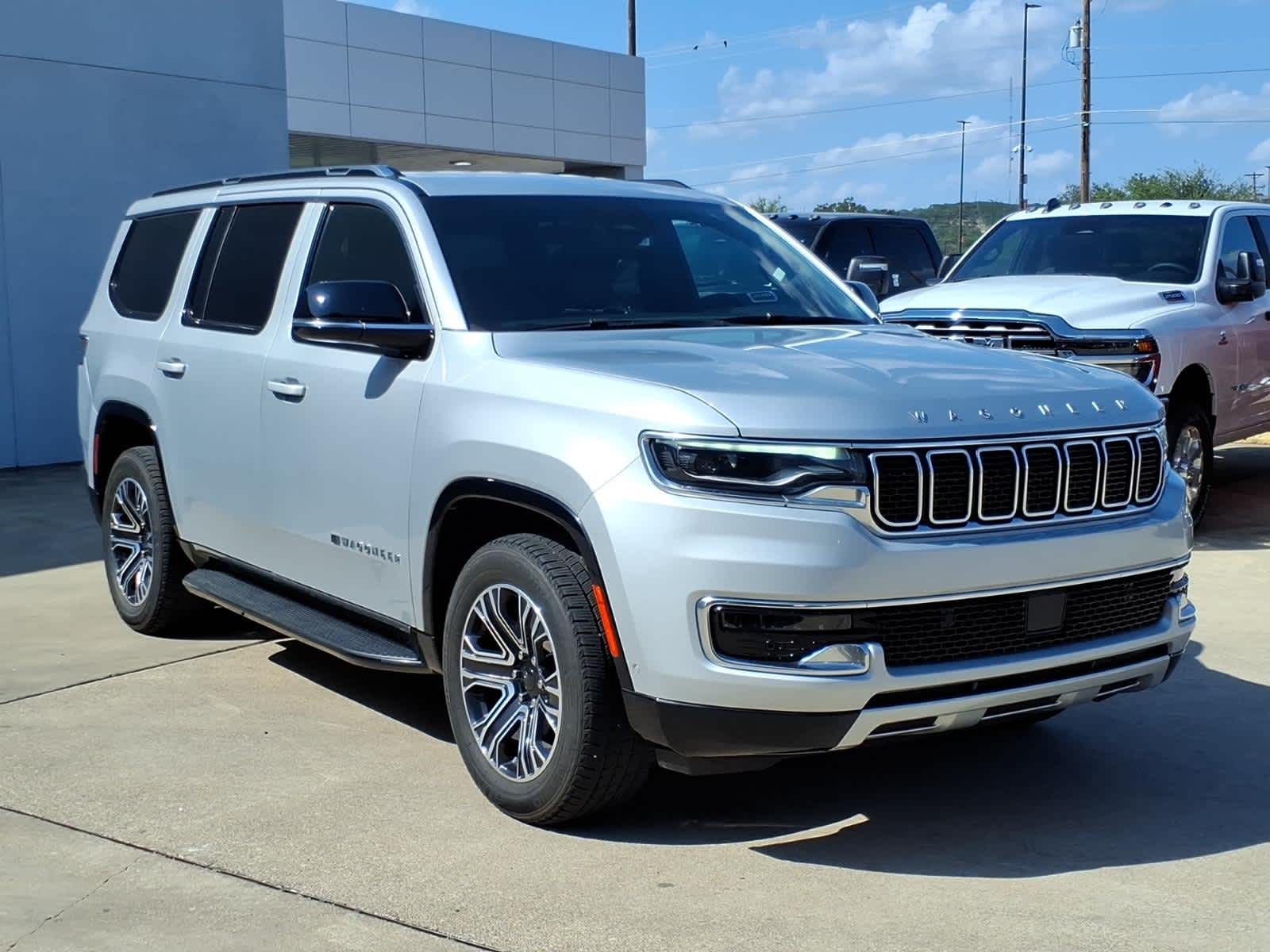 2024 Jeep Wagoneer Series II 4x2
