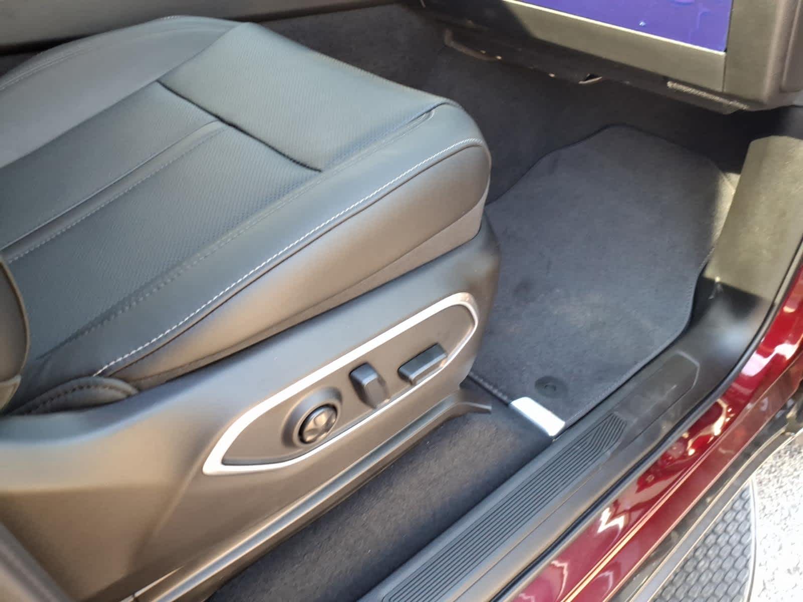 2026 Jeep Grand Wagoneer GRAND WAGONEER UPLAND 4X4