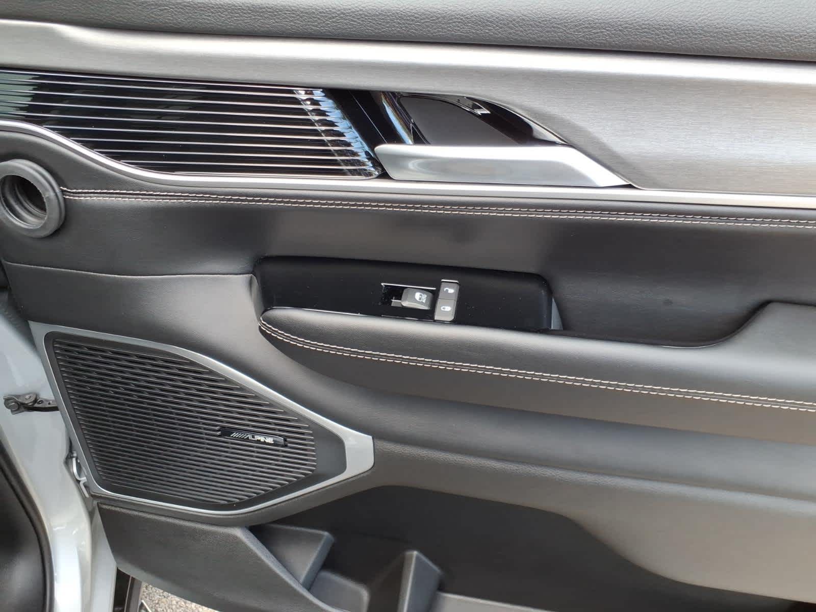 2026 Jeep Grand Wagoneer GRAND WAGONEER UPLAND 4X4