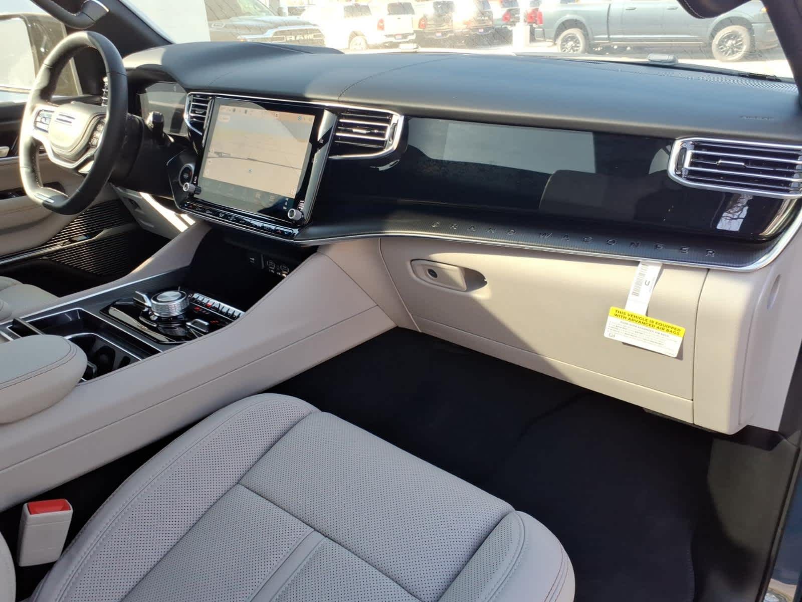 2026 Jeep Grand Wagoneer GRAND WAGONEER SUMMIT OBSIDIAN 4X4