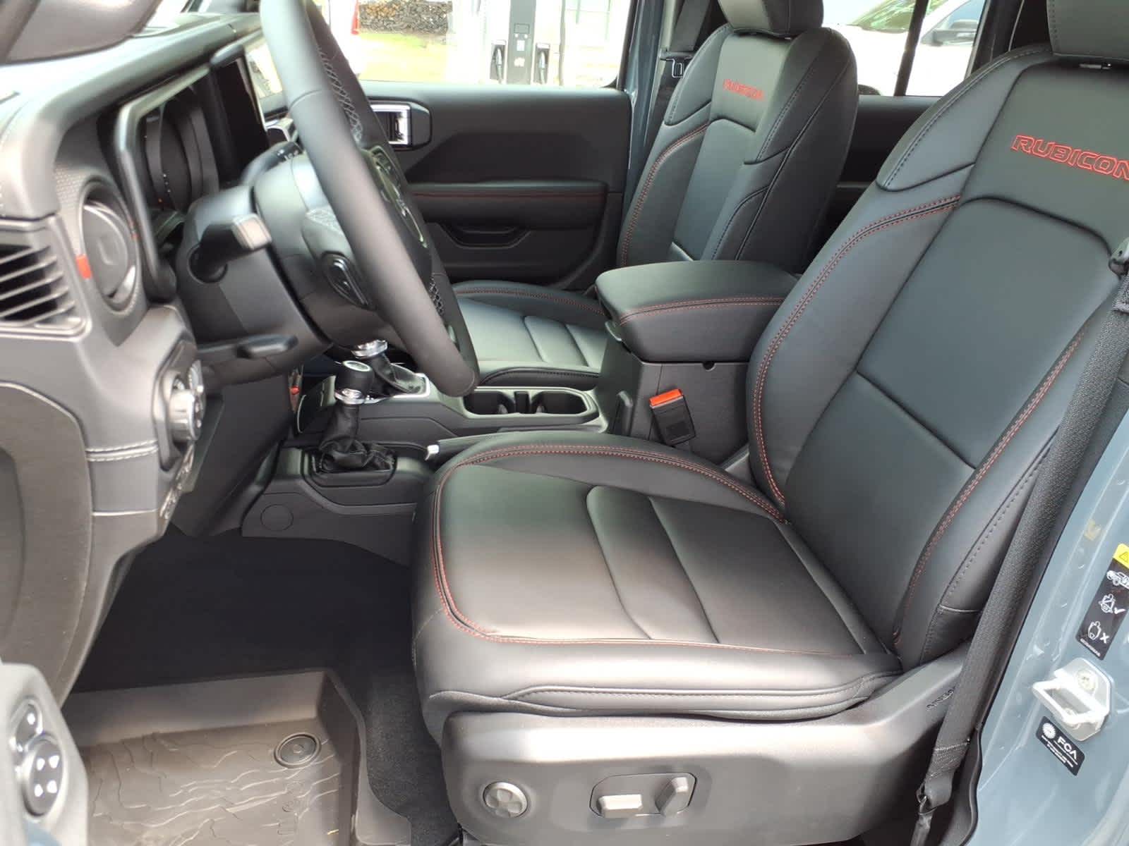 2026 Jeep Gladiator GLADIATOR SHADOW OPS 4X4