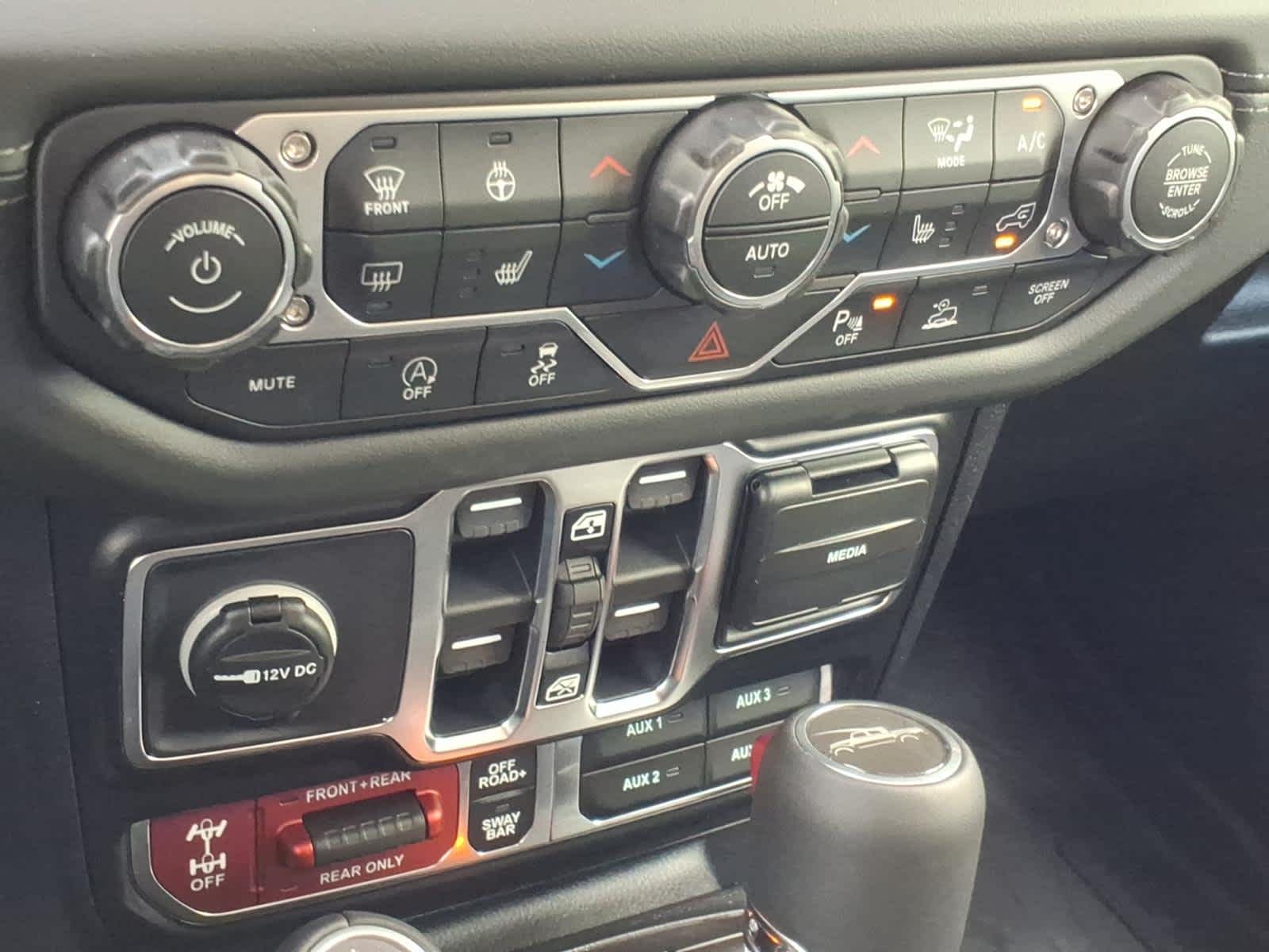 2026 Jeep Gladiator GLADIATOR SHADOW OPS 4X4