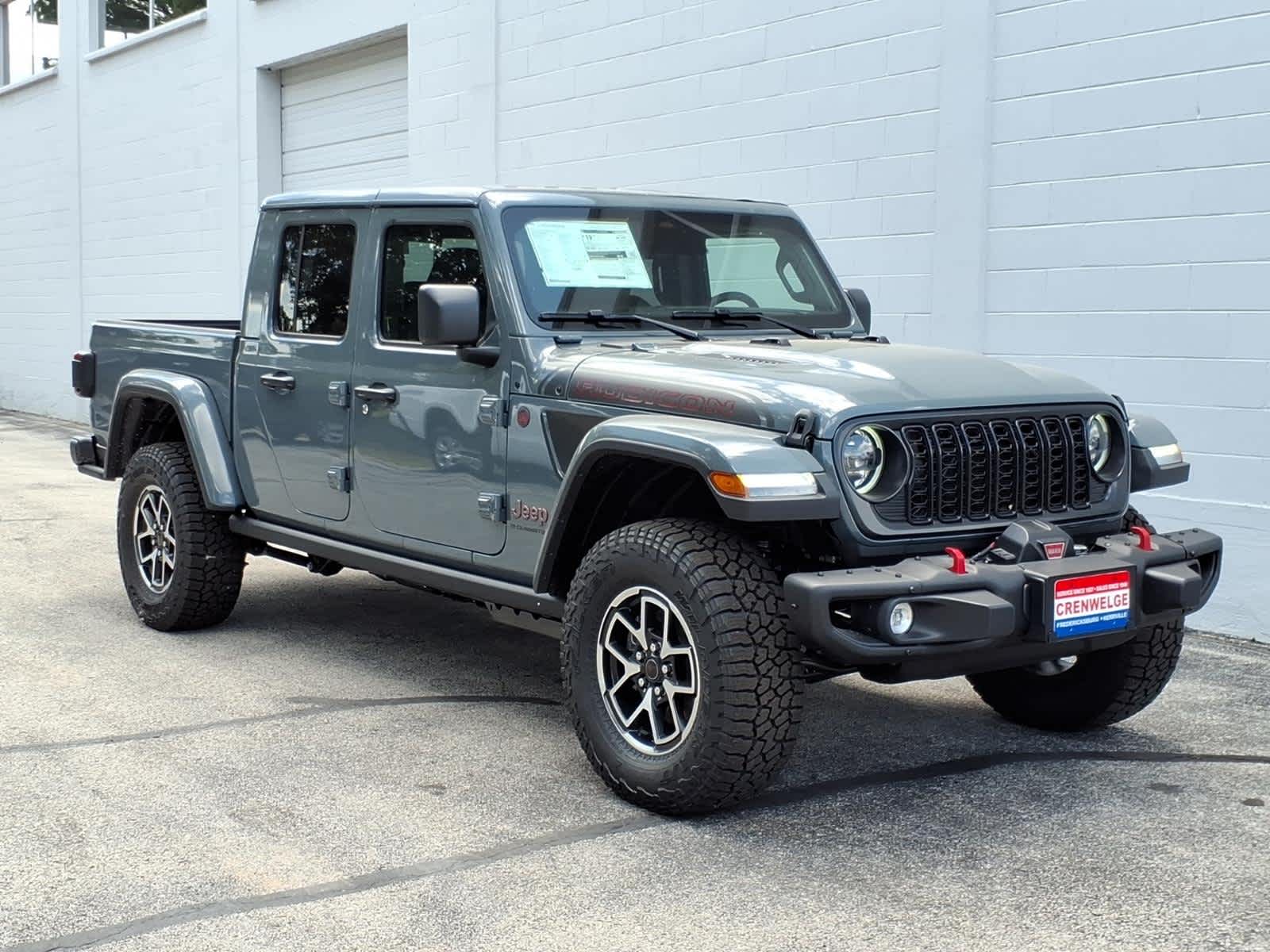 2026 Jeep Gladiator GLADIATOR SHADOW OPS 4X4