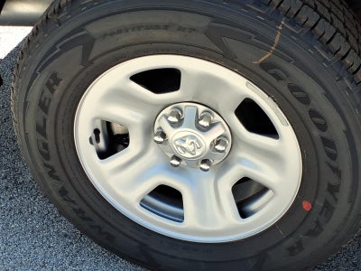 2026 RAM 1500 RAM 1500 TRADESMAN QUAD CAB 4X2 6'4' BOX