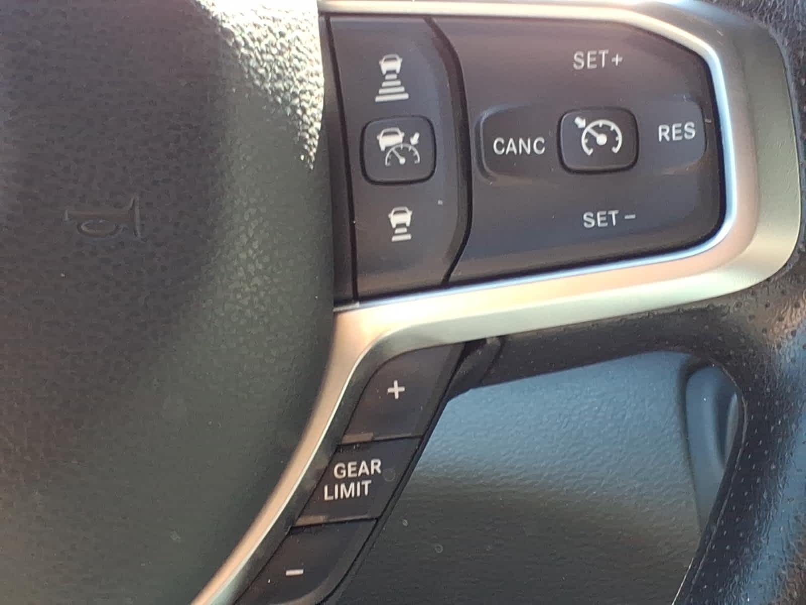 2025 RAM 1500 Warlock Crew Cab 4x4 5'7' Box