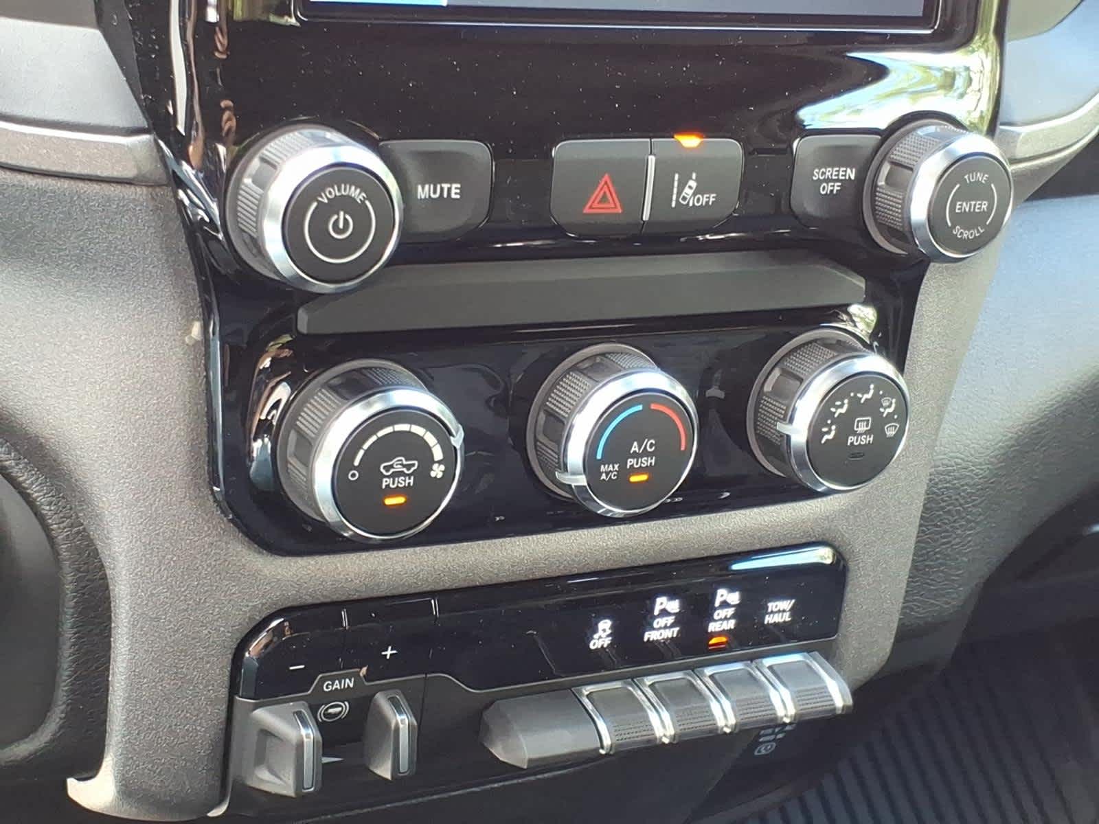 2026 RAM Ram 1500 RAM 1500 WARLOCK CREW CAB 4X4 5'7' BOX