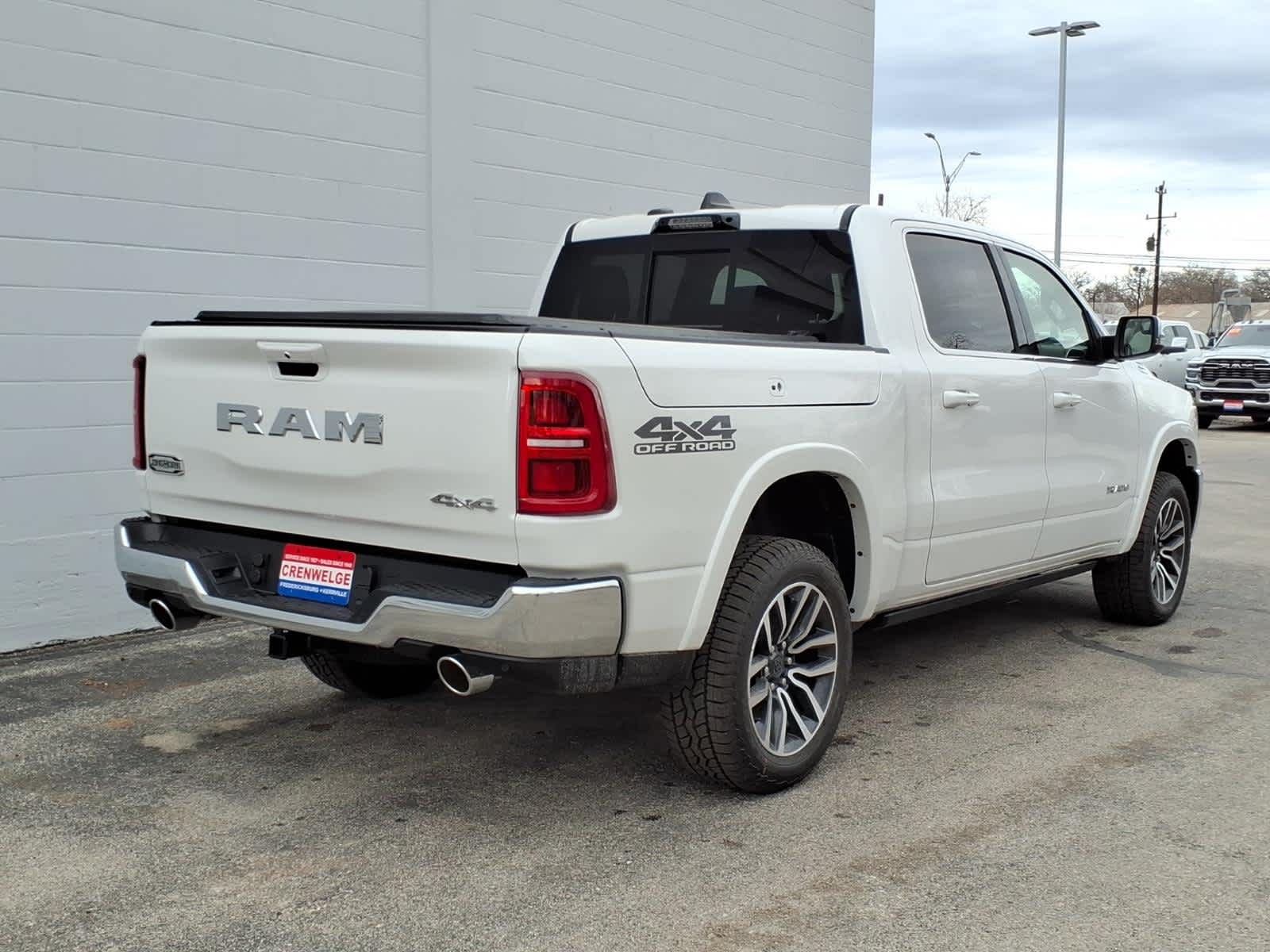 2026 RAM Ram 1500 RAM 1500 LIMITED LONGHORN CREW CAB 4X4 5'7' BOX