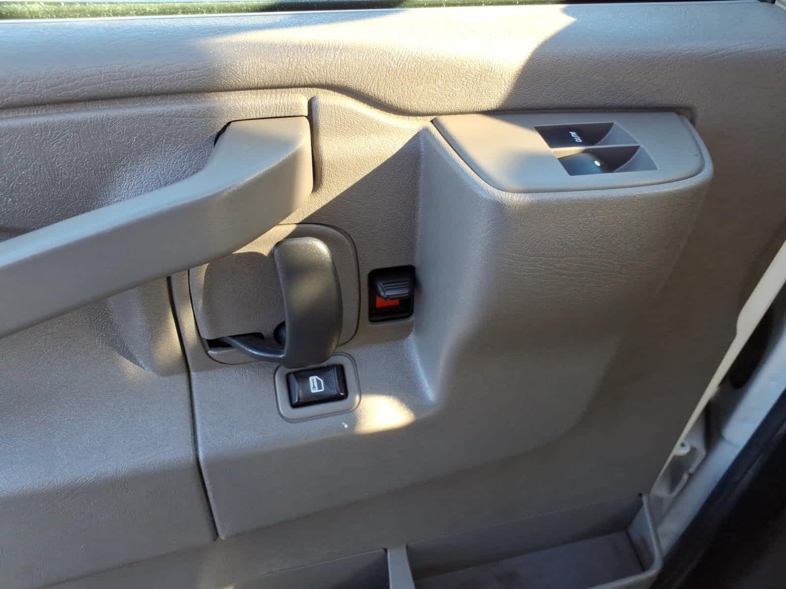 2021 Chevrolet Express Cutaway Work Van