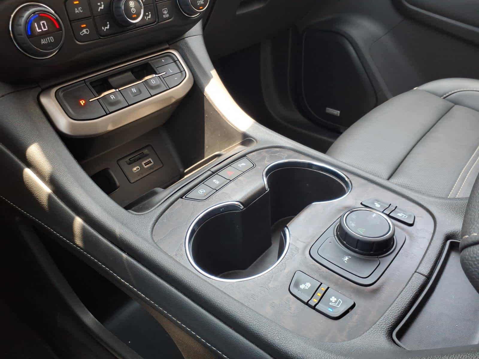 2023 GMC Acadia FWD Denali