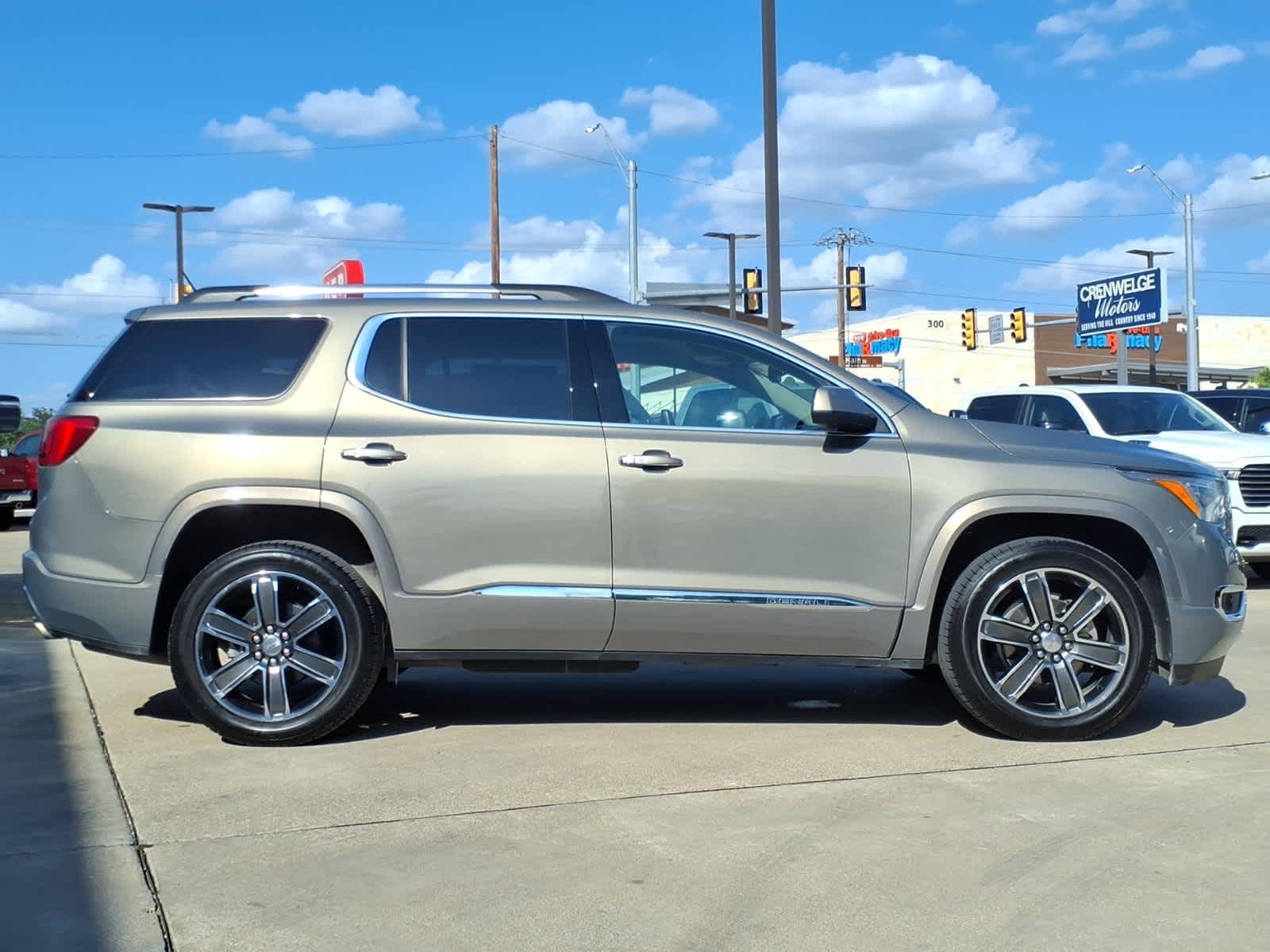 2019 GMC Acadia Denali