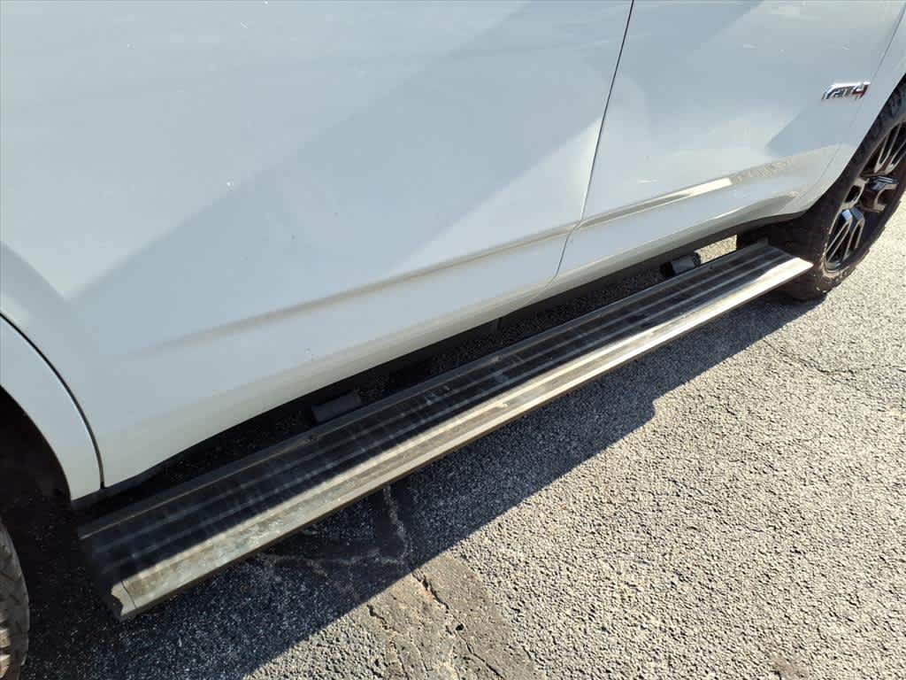 2022 GMC Yukon 4WD AT4