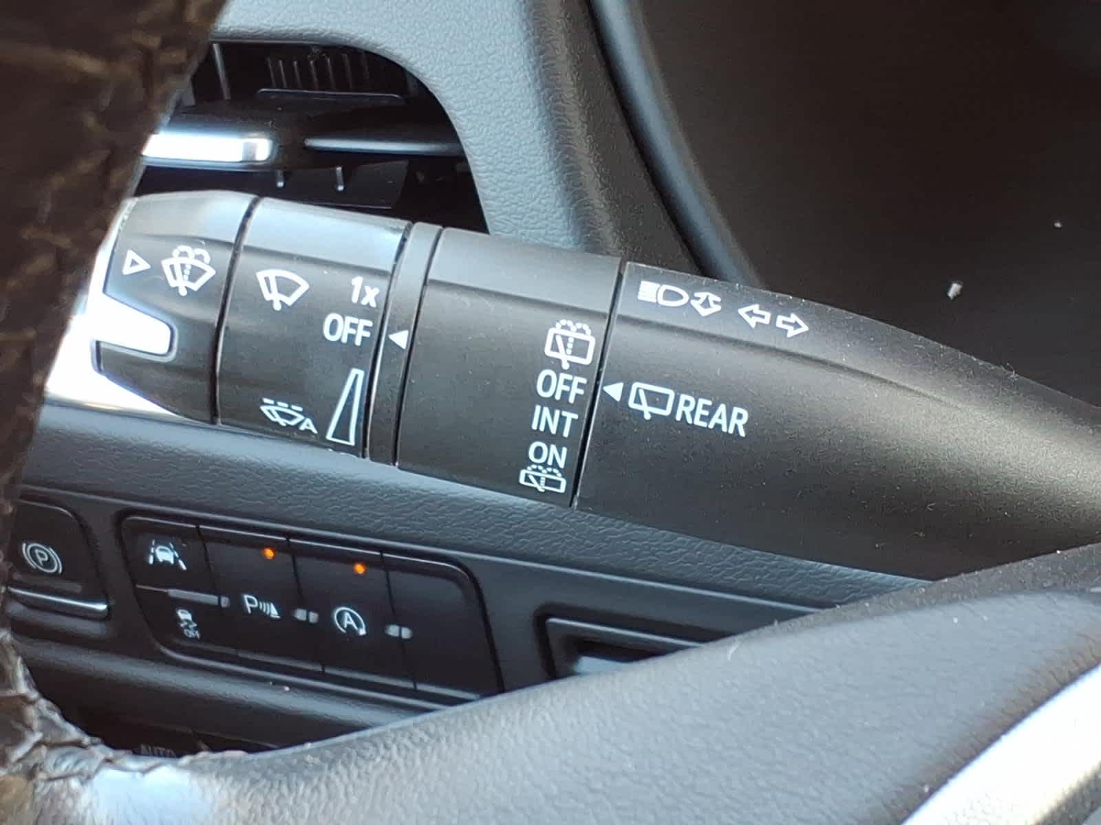 2023 GMC Yukon XL 4WD SLT