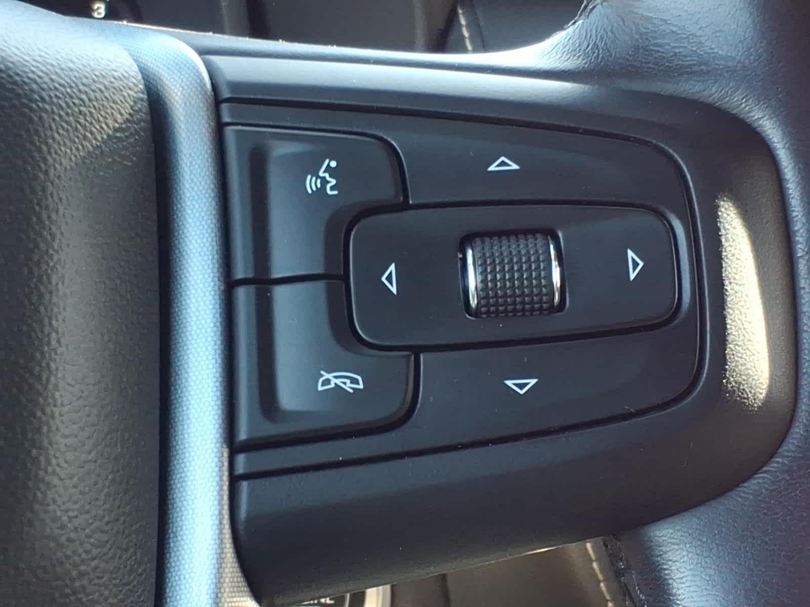 2023 GMC Yukon XL 4WD SLT