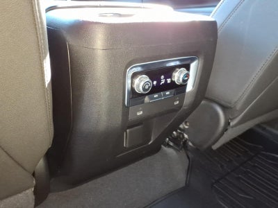 2023 GMC Yukon XL 4WD SLT