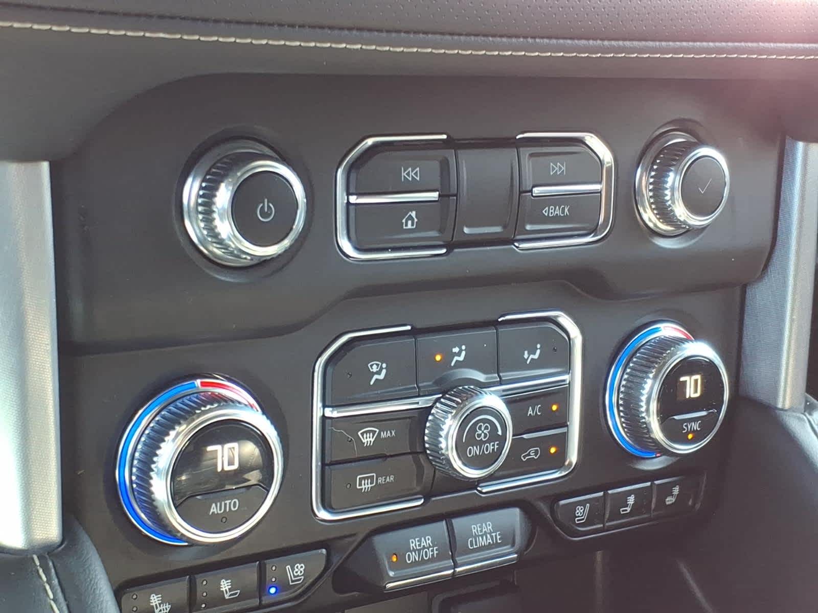 2023 GMC Yukon XL 4WD SLT