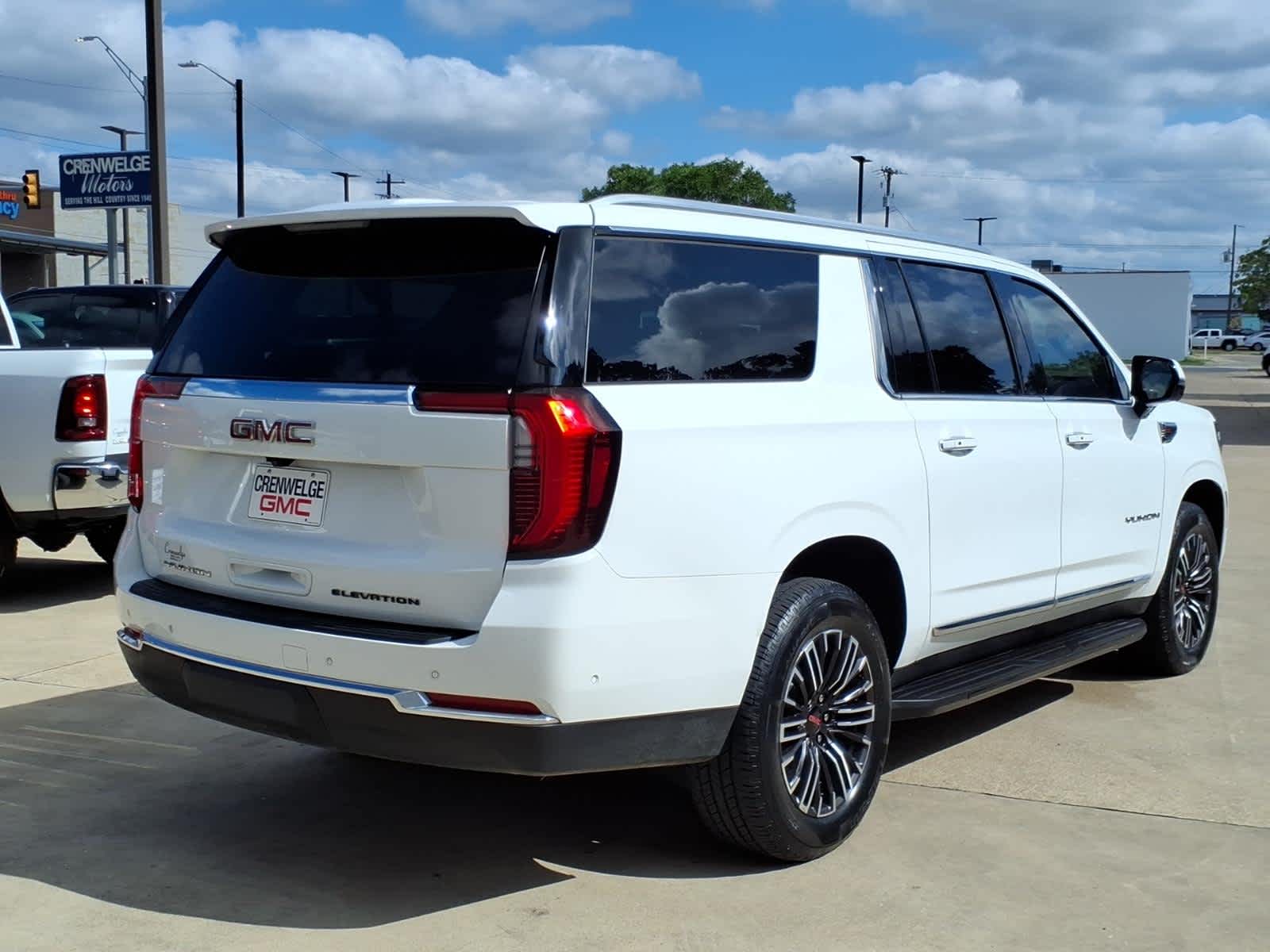 2025 GMC Yukon XL 4WD Elevation