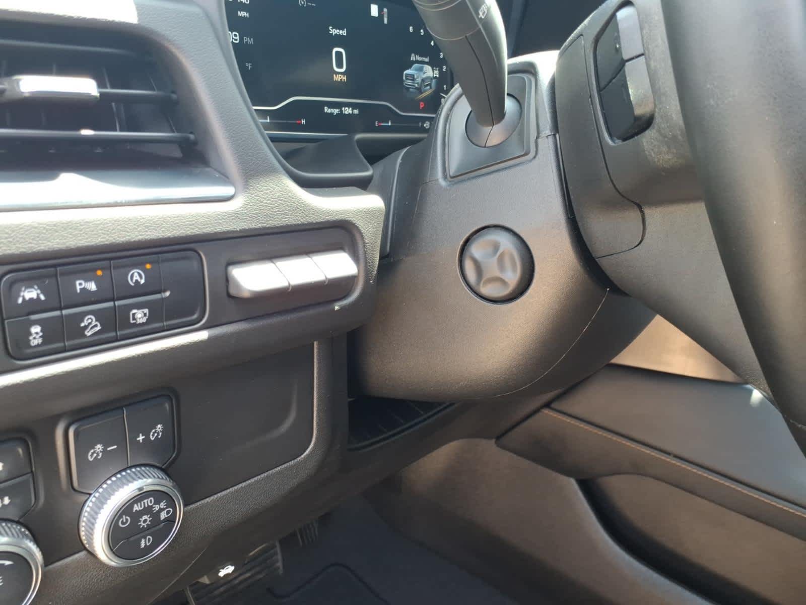 2023 GMC Yukon XL 4WD AT4