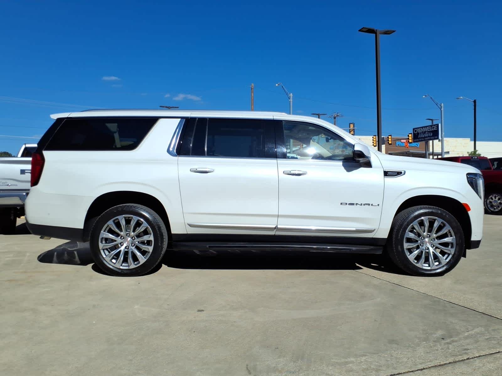 2024 GMC Yukon XL 4WD Denali