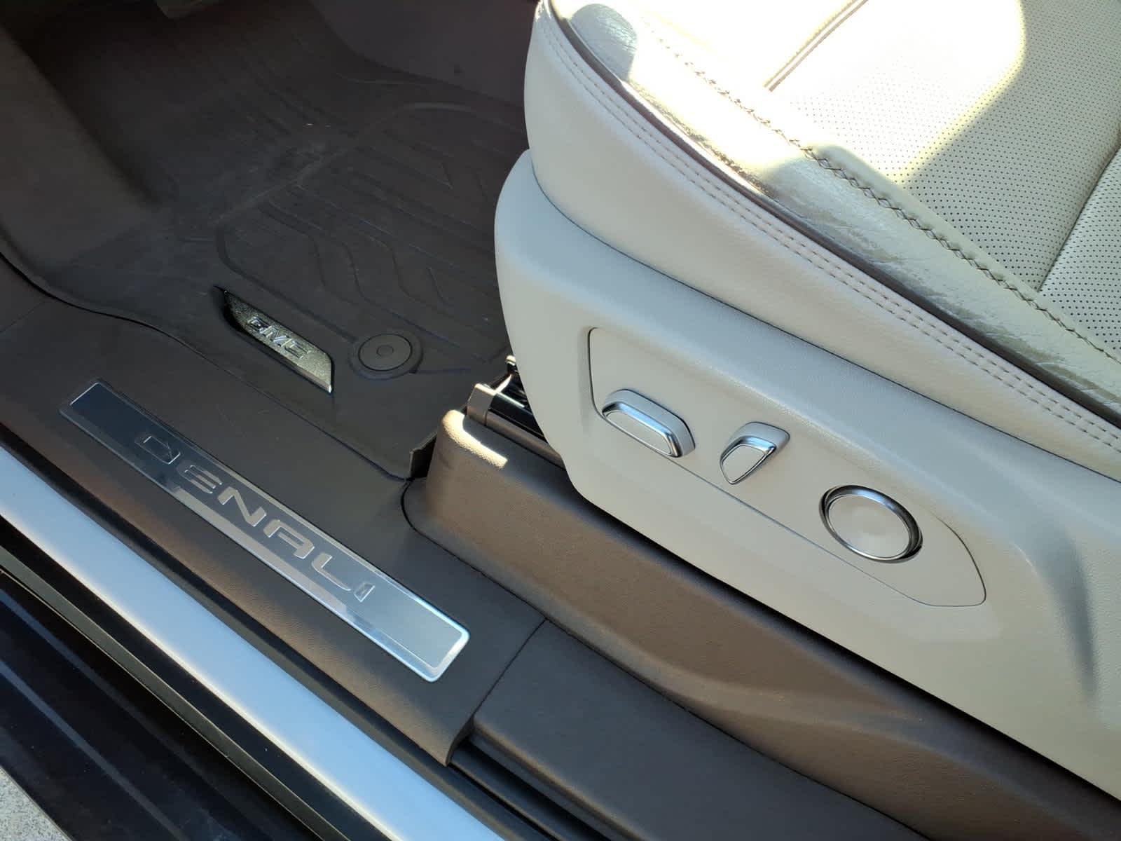 2024 GMC Yukon XL 4WD Denali