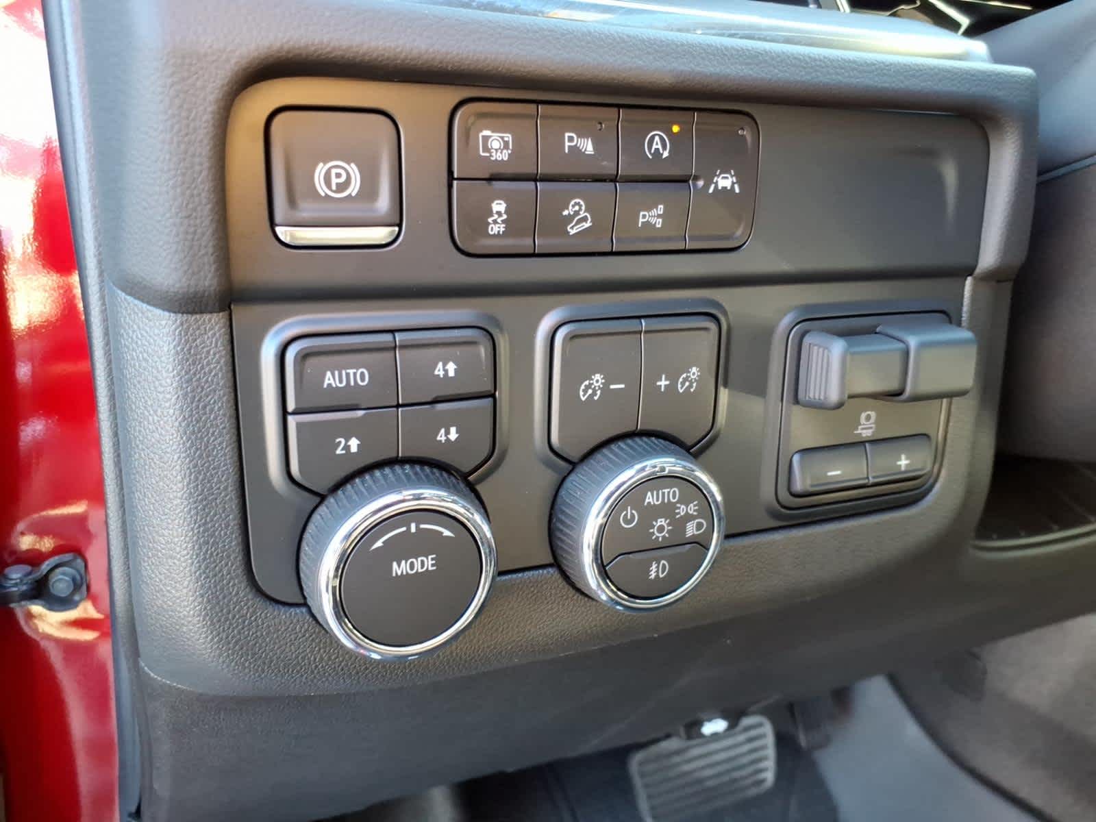 2025 Chevrolet Tahoe 4WD Premier