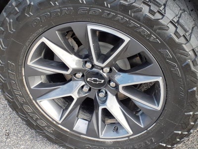 2023 Chevrolet Suburban 4WD Z71