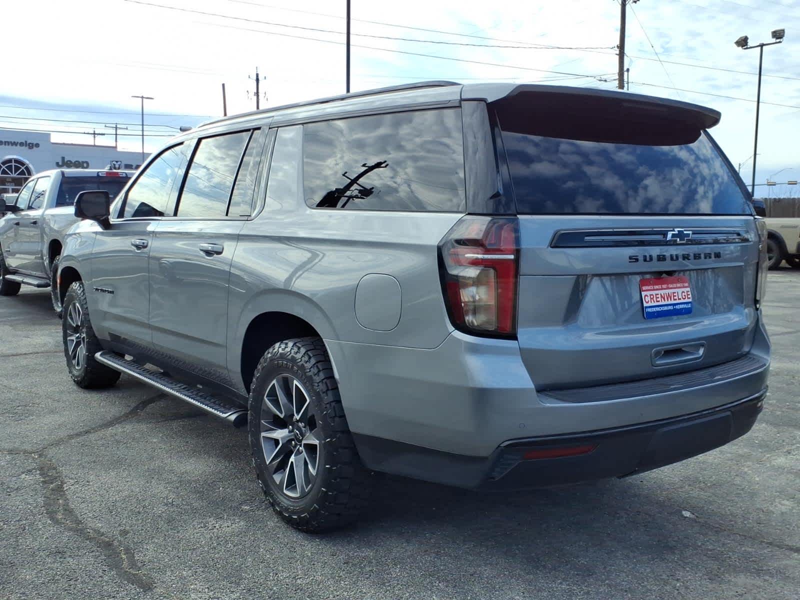 2023 Chevrolet Suburban 4WD Z71