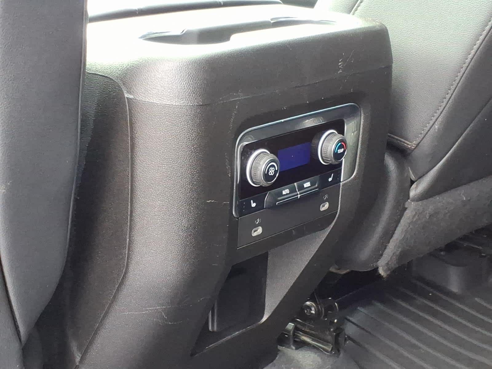 2023 Chevrolet Suburban 4WD Z71