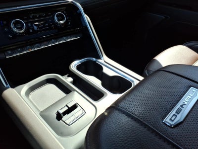 2025 GMC Sierra 2500HD 4WD Crew Cab Standard Bed Denali