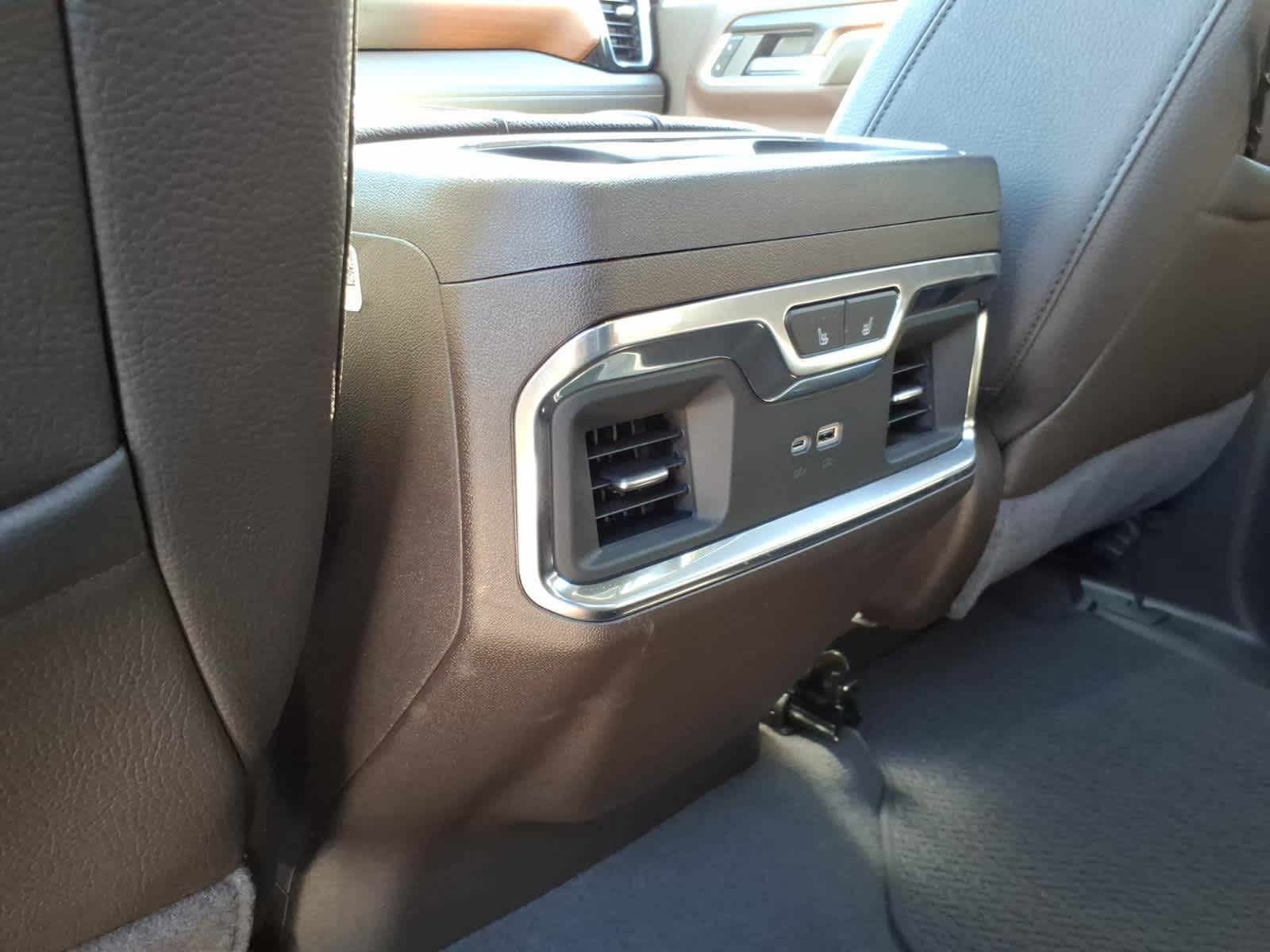 2025 GMC Sierra 2500HD 4WD Crew Cab Standard Bed Denali