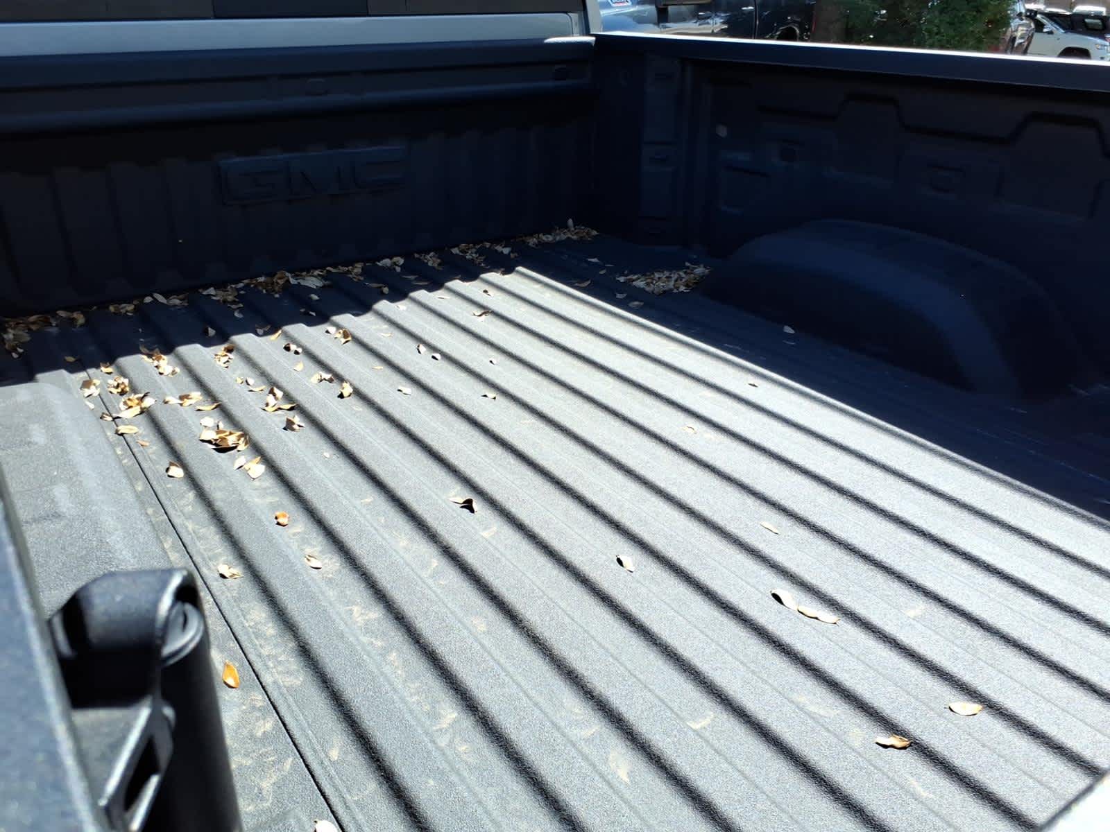 2025 GMC Sierra 2500HD 4WD Crew Cab Standard Bed Denali