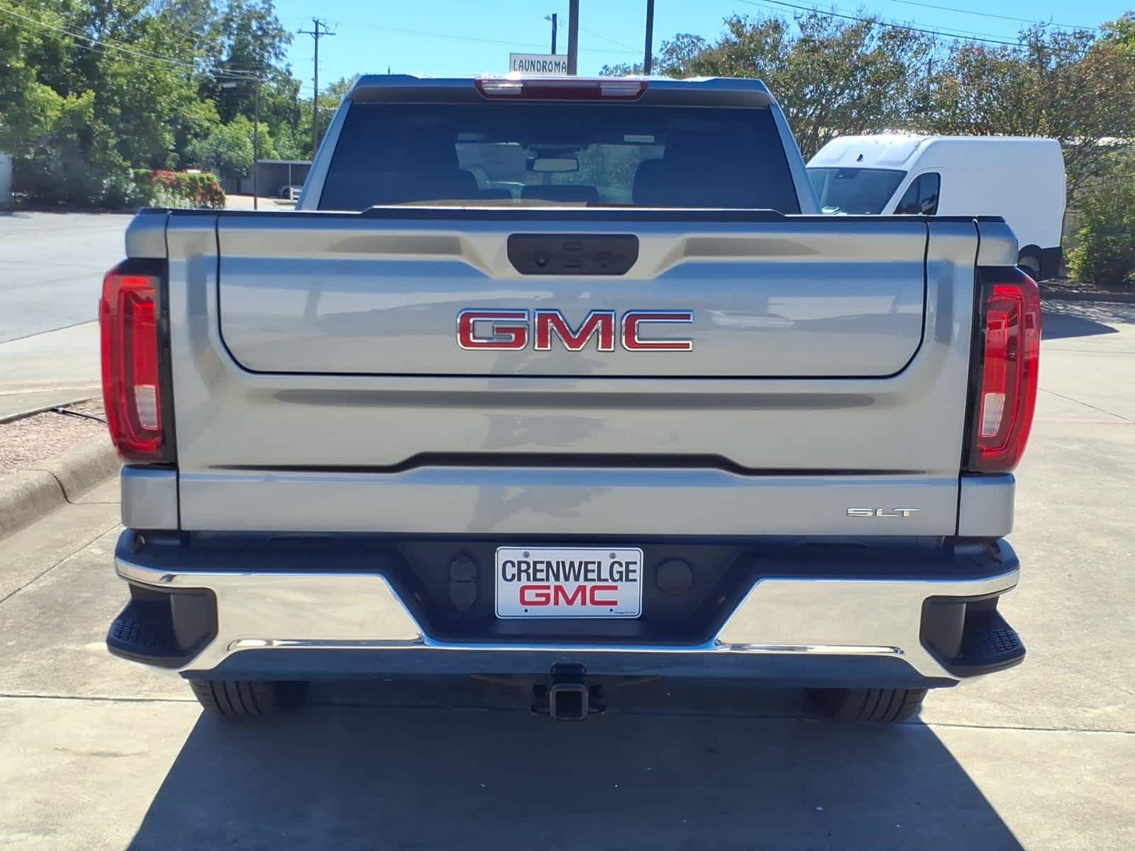 2025 GMC Sierra 1500 4WD Crew Cab Short Box SLT