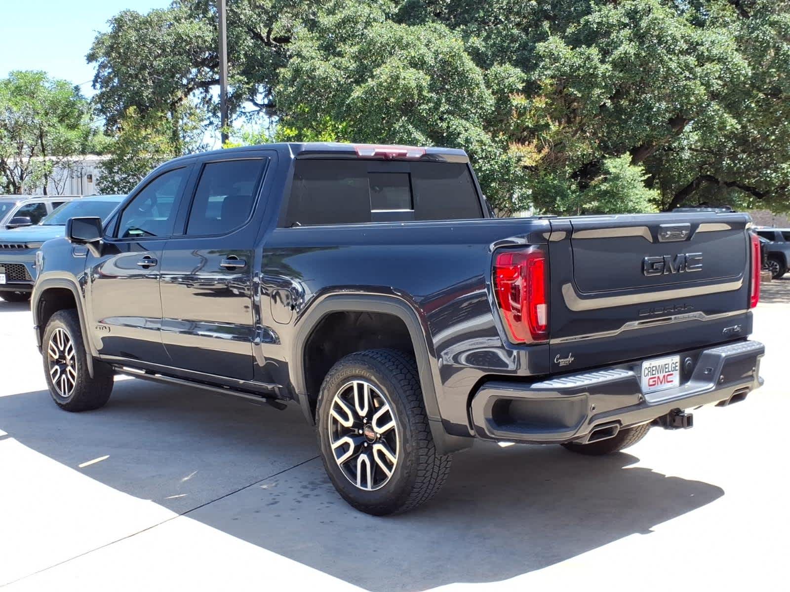 2023 GMC Sierra 1500 4WD Crew Cab Short Box AT4