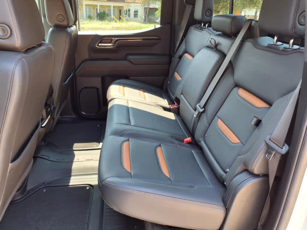 2024 GMC Sierra 1500 4WD Crew Cab Short Box AT4