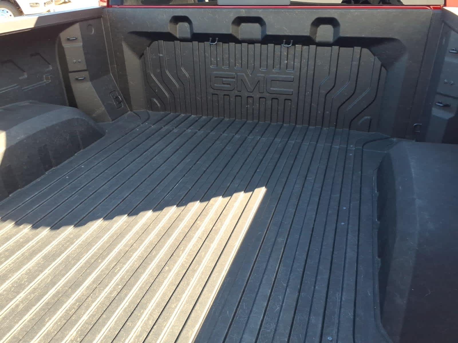 2023 GMC Sierra 1500 4WD Crew Cab Short Box Denali