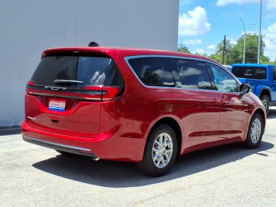 2027 Chrysler Pacifica PACIFICA SELECT