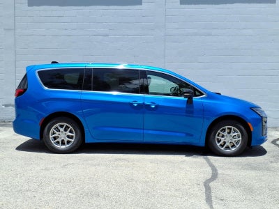 2027 Chrysler Pacifica PACIFICA SELECT