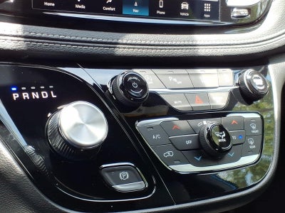 2027 Chrysler Pacifica PACIFICA SELECT